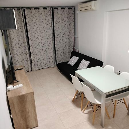 apartamento moderno Benidorm Bagian luar foto