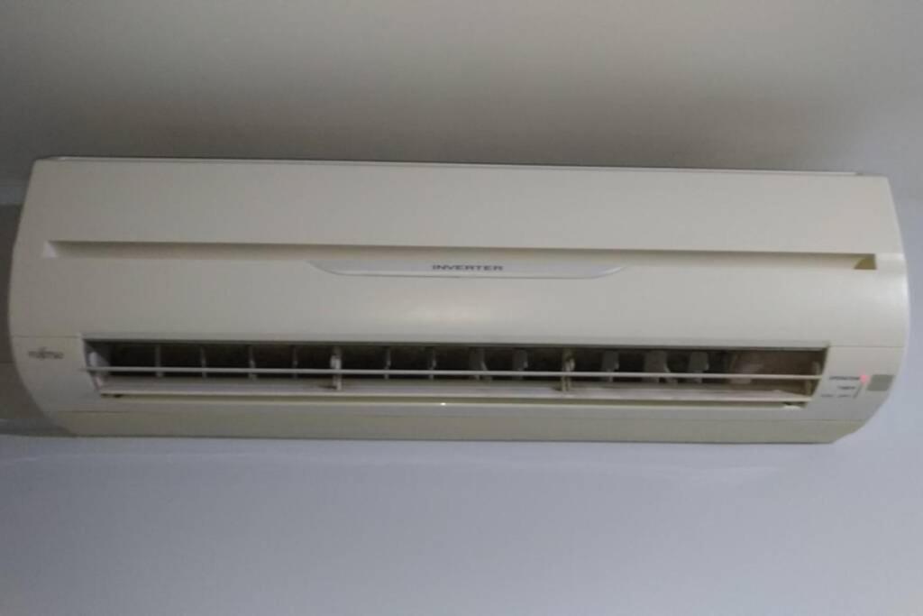 apartamento moderno Benidorm Bagian luar foto